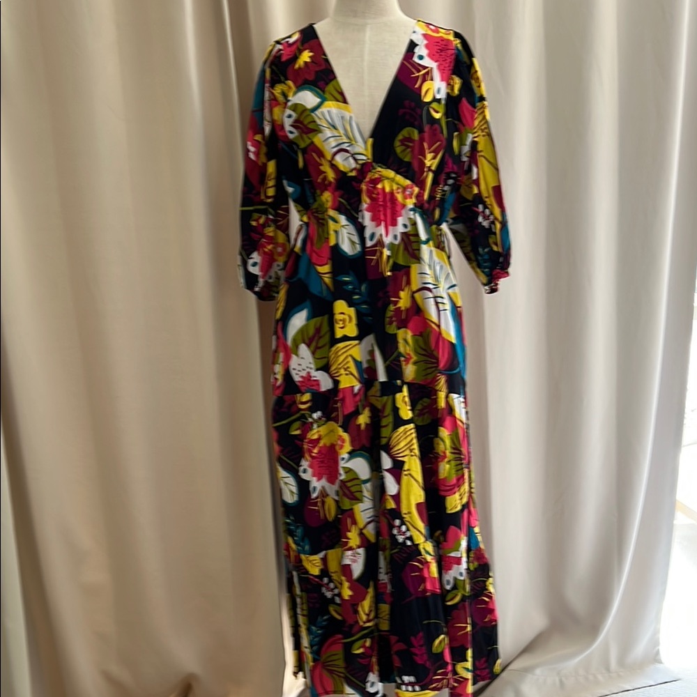 NWOT Velvet by Graham & Spencer floral cotton maxi dress size Small/Medium